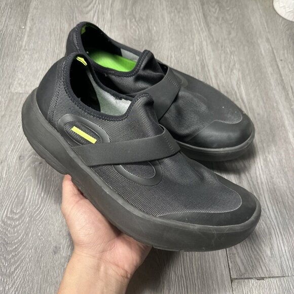 Oofos OOmg eeZee Low Mens 11 Shoes Slip On Sneaker Recovery Black Gym